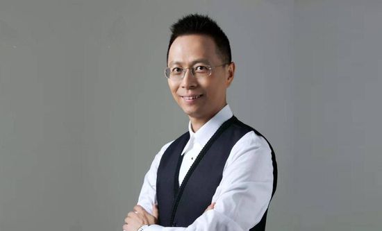 动漫美女露内裤